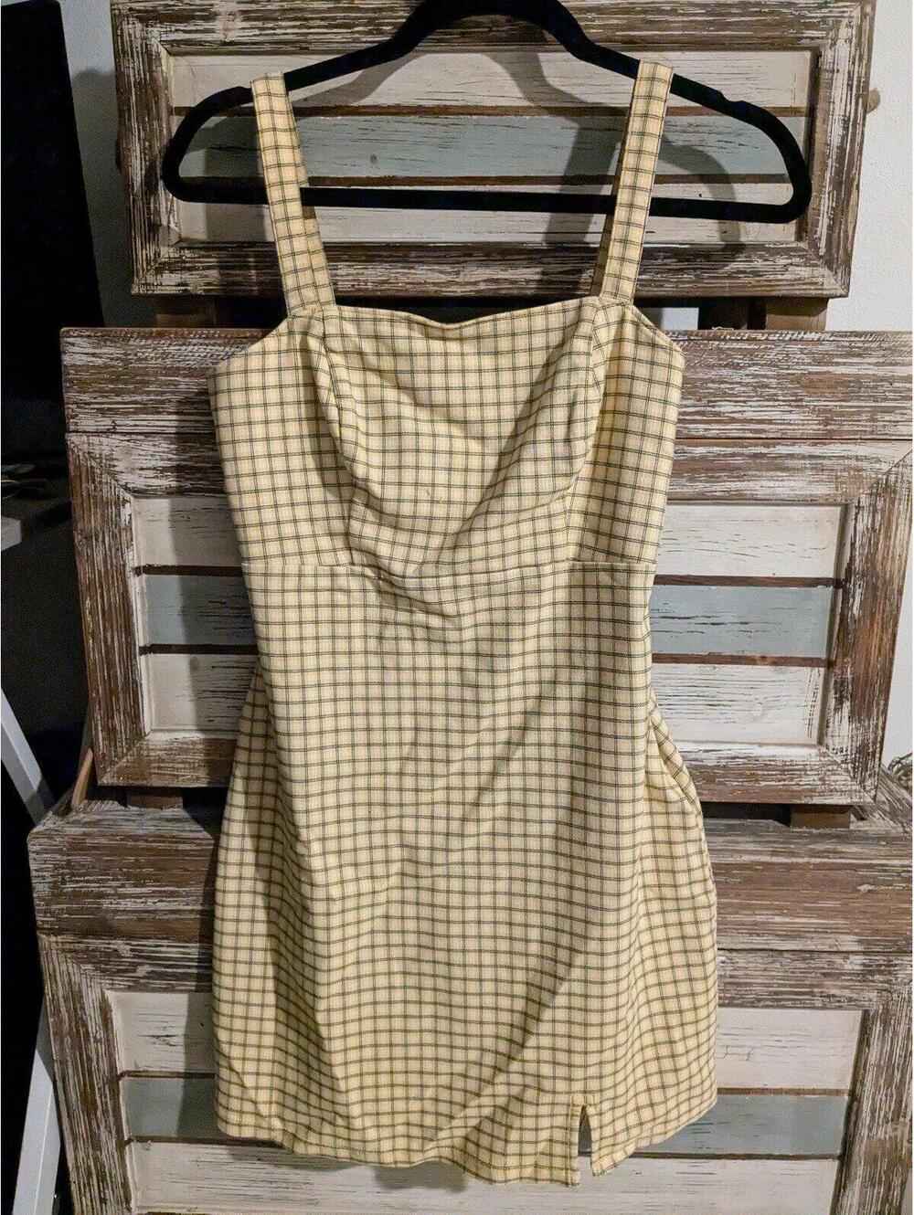 Hollister Yellow plaid skater Dress size small
